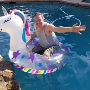 Meet your Posher, Joshua